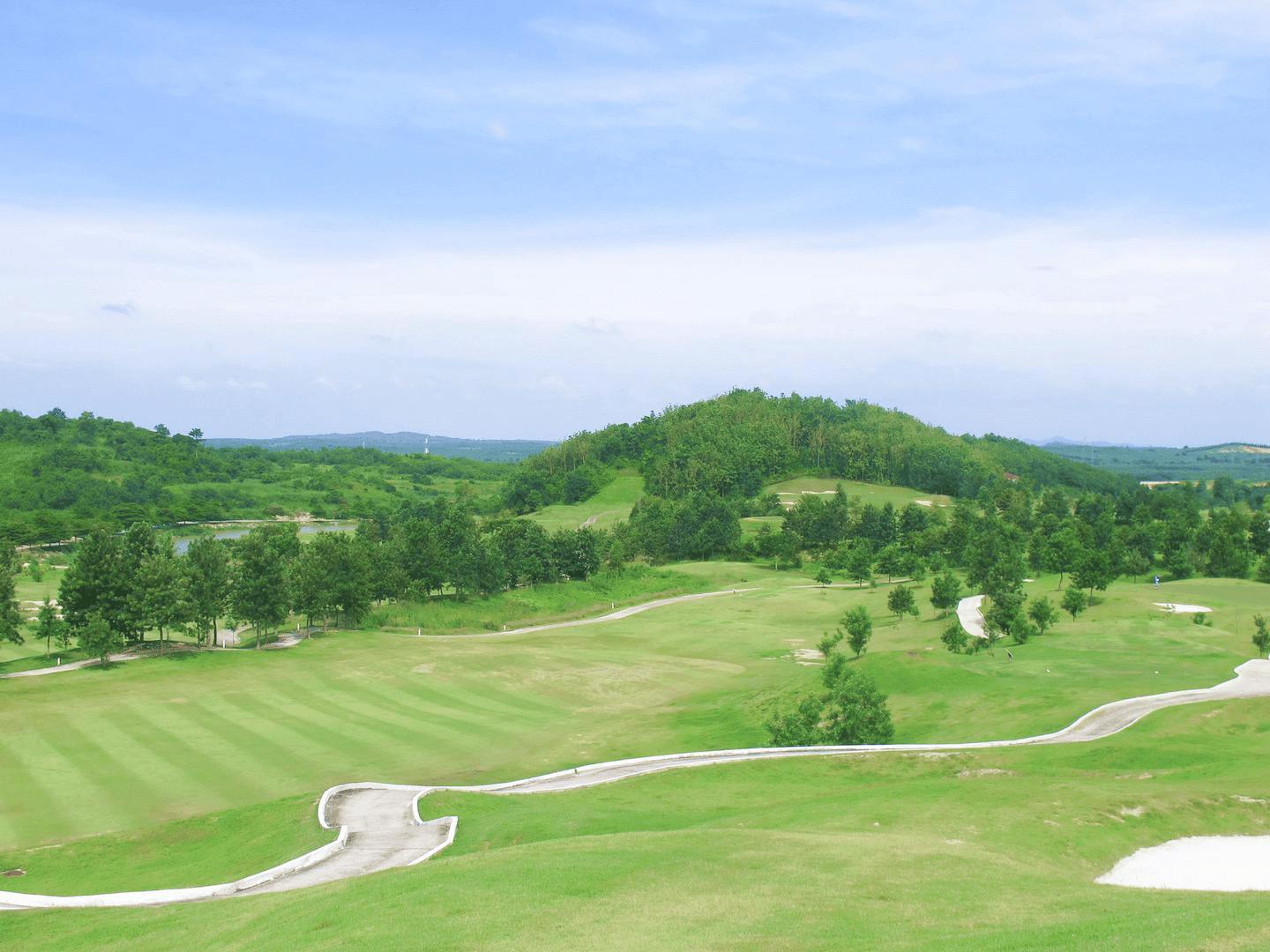 SILKY OAK COUNTRY CLUB