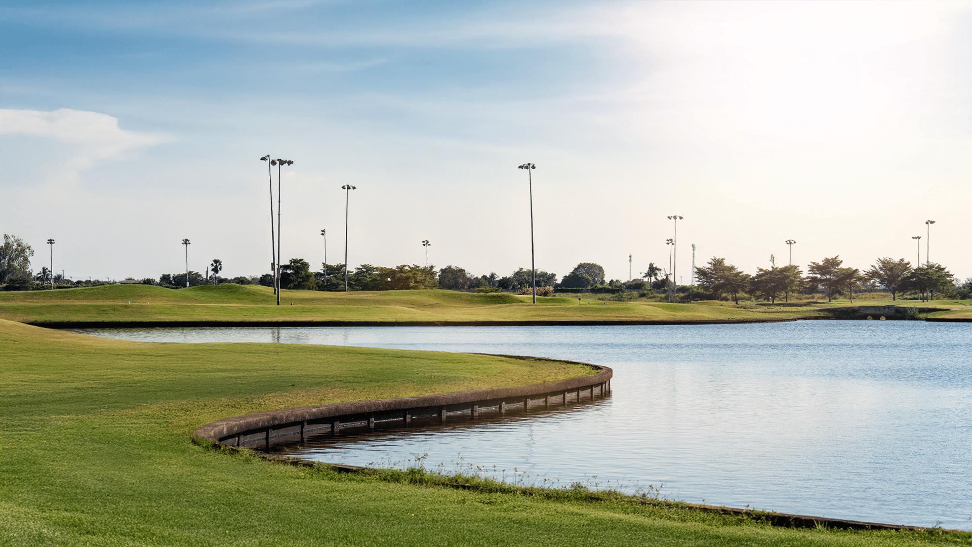 SILVERLAKE LINKS GOLF CLUB